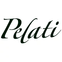 Слово Pelati и логотип Soldis написаны элегантным черным курсивом на белом фоне.